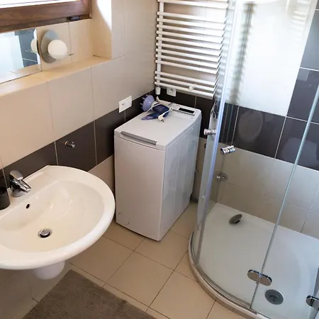 בקתה Malinowy W Szczyrku שצ'צ'ירק