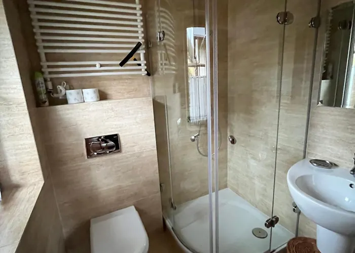 シャレー Malinowy W Szczyrku *